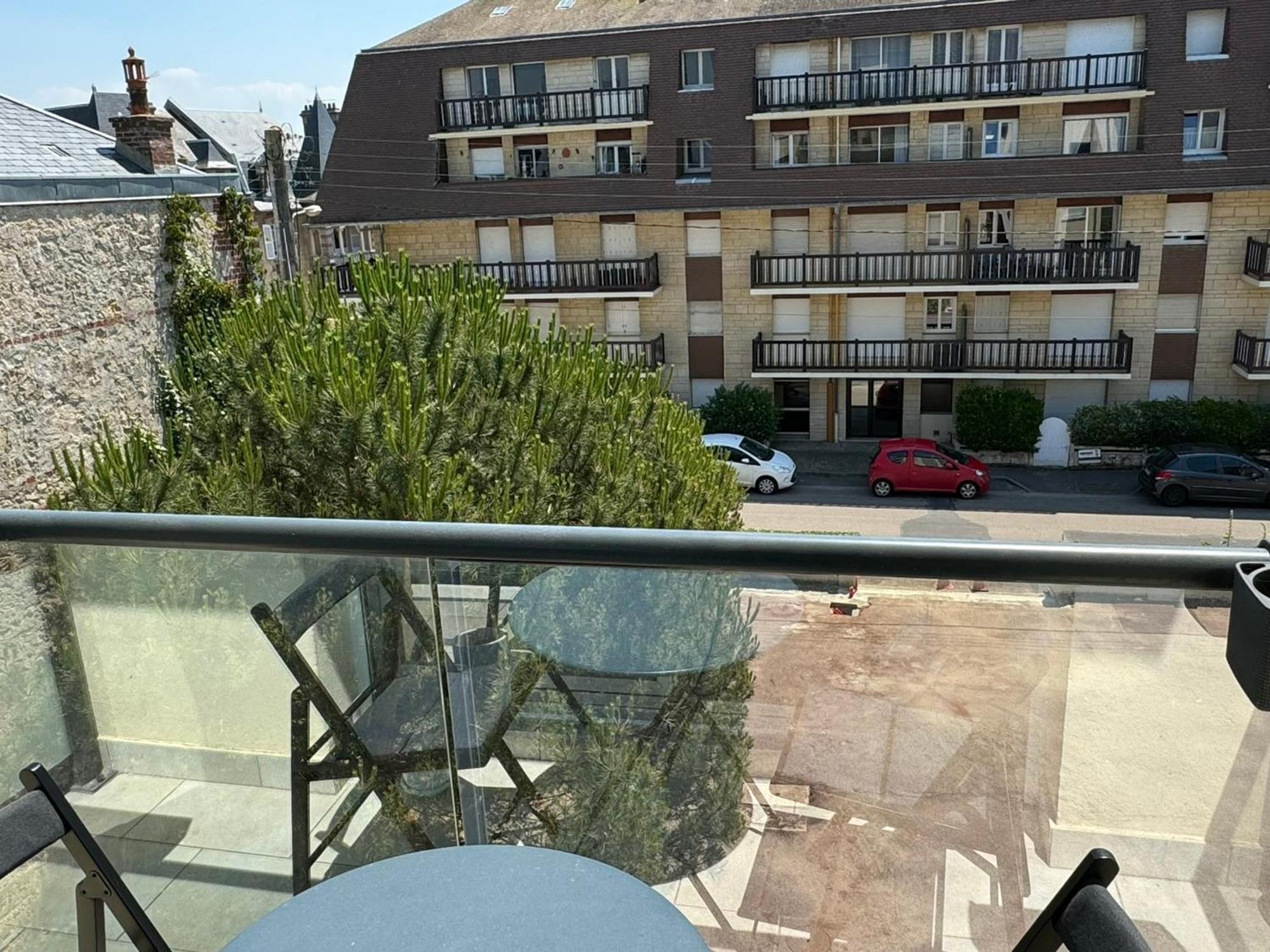 Studio Central A Cabourg Avec Balcon, Wifi Gratuit & Parking - Fr-1-487-372 Exterior foto